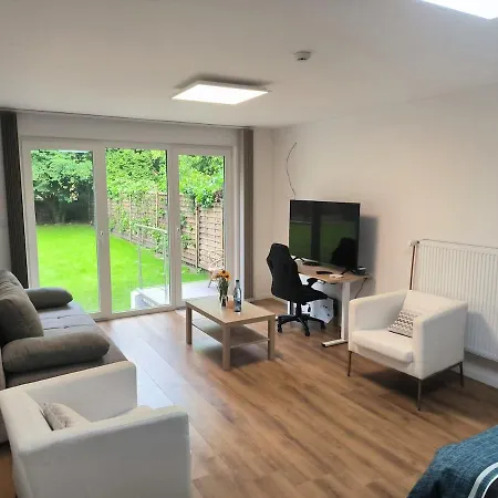 Deluxe Mit 3 Schlafzimmern Hauptbahnhof Und Zentrumsnah Апартаменты Оберхаузен