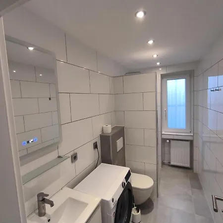 Deluxe Mit 3 Schlafzimmern Hauptbahnhof Und Zentrumsnah * Оберхаузен