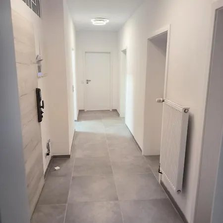 Deluxe Mit 3 Schlafzimmern Hauptbahnhof Und Zentrumsnah Апартаменты Оберхаузен