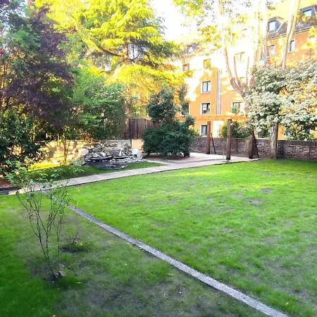 Deluxe Mit 3 Schlafzimmern Hauptbahnhof Und Zentrumsnah Апартаменты Оберхаузен